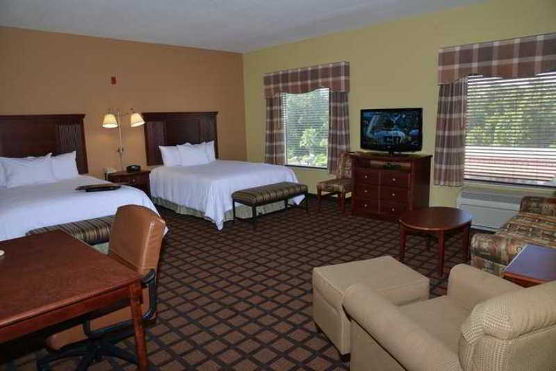 Hampton Inn & Suites Lake City Room photo